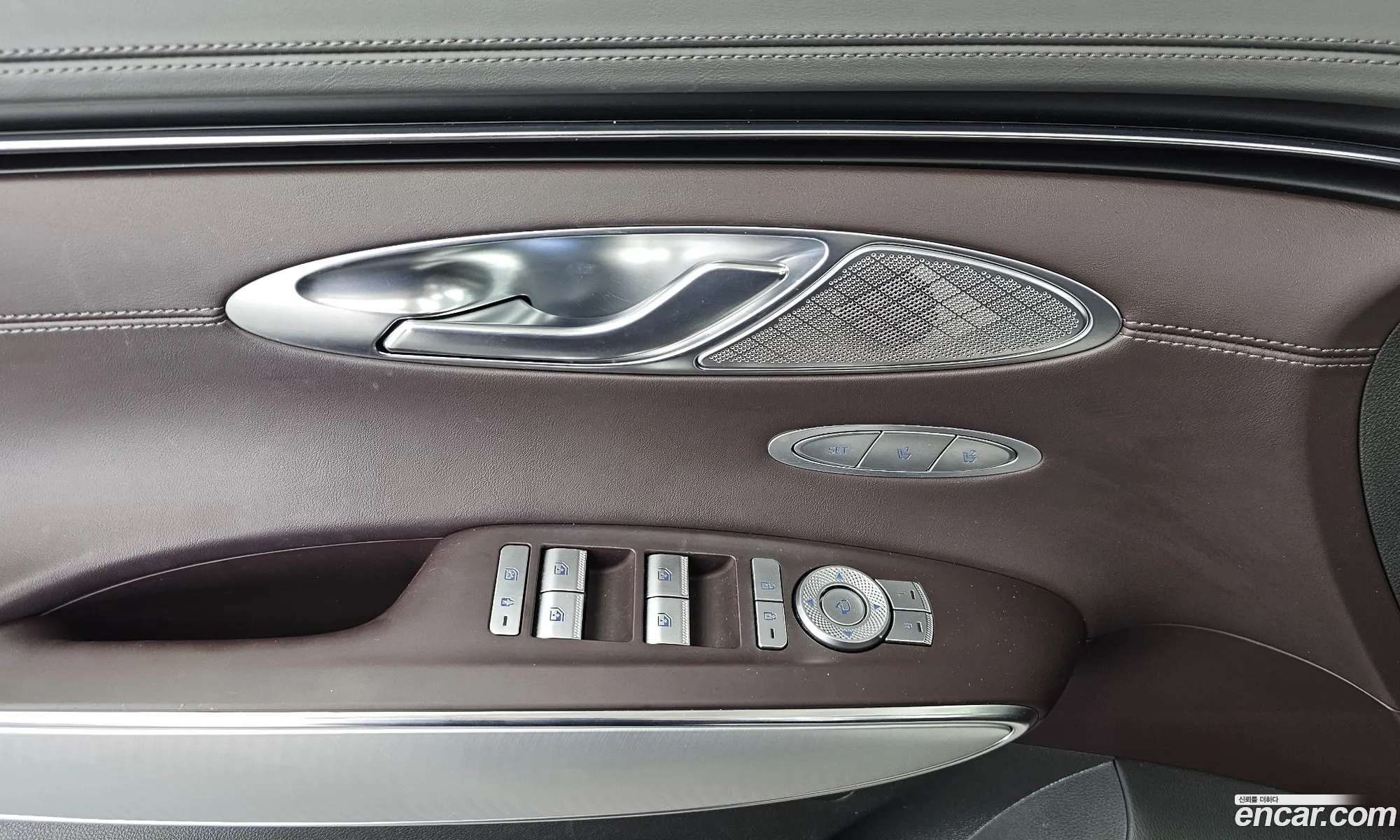 Genesis GV70 2021 — 18