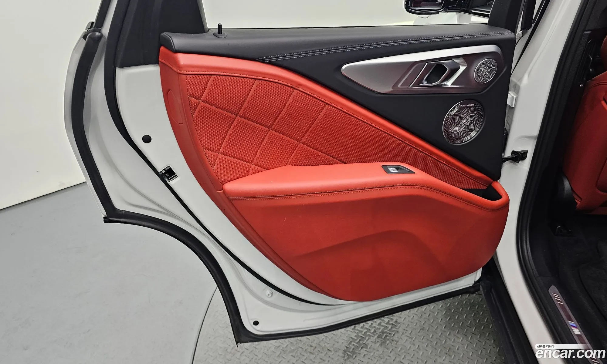 BMW XM 2023 — 2