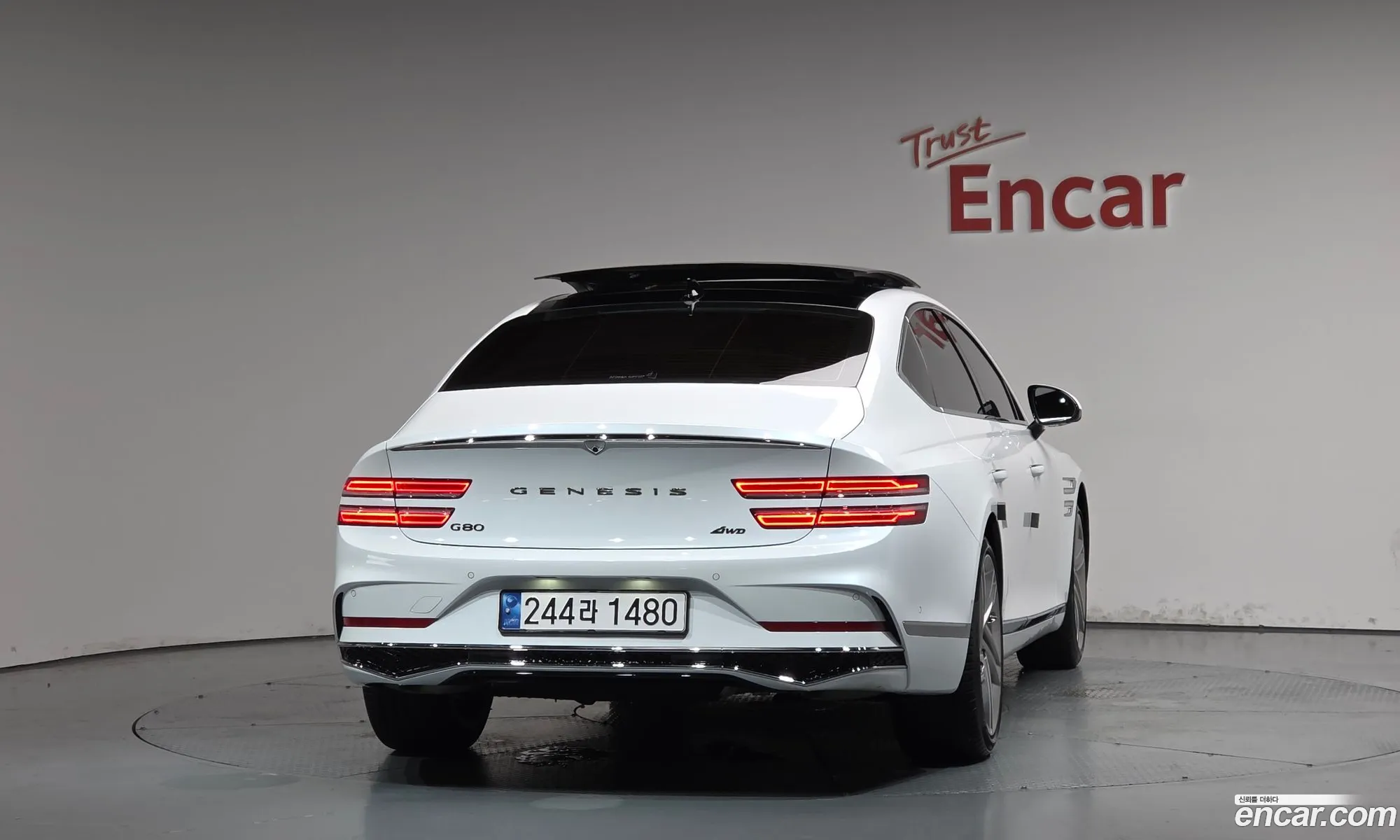 Genesis G80 2024 — 2
