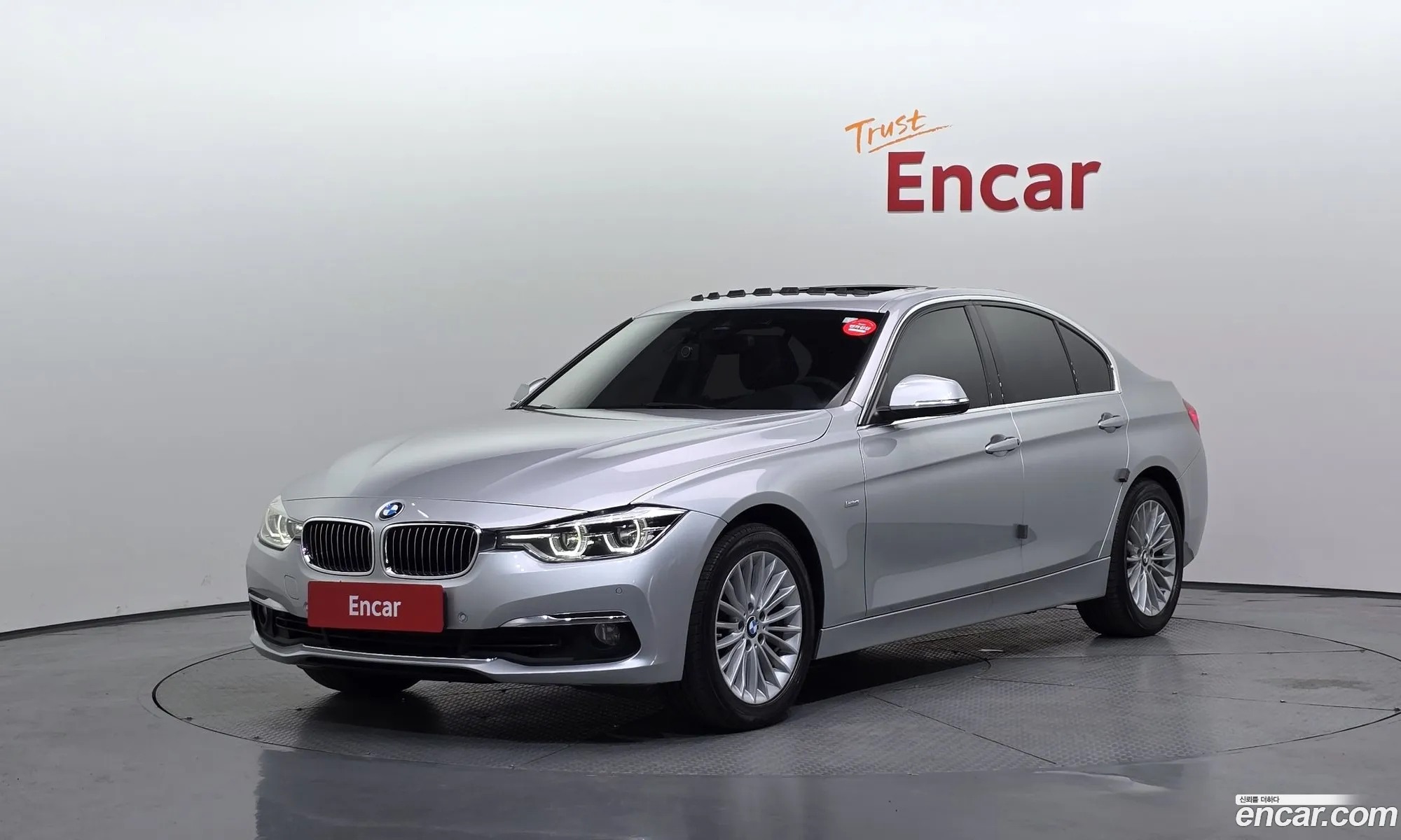 BMW 3 Series 2016 WBA8A9100GK463237 — 2