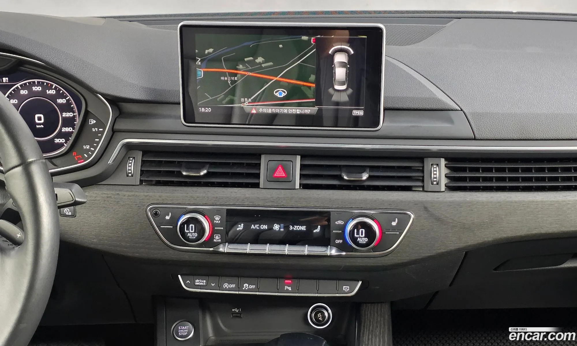 Audi A4 2019 WAUZZZF40KA121360 — 12