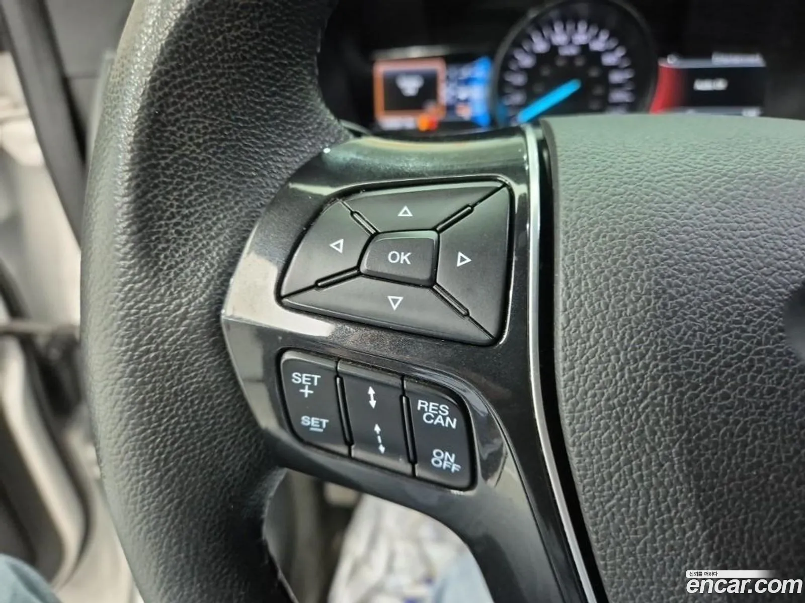 Ford Explorer 2017 — 4