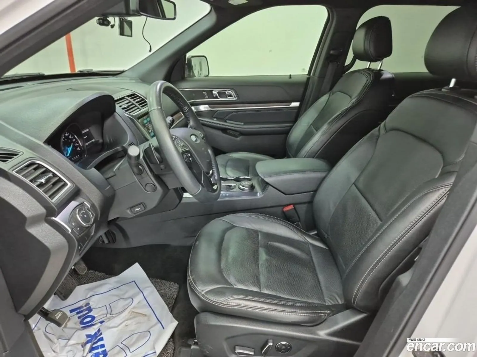 Ford Explorer 2017 — 16