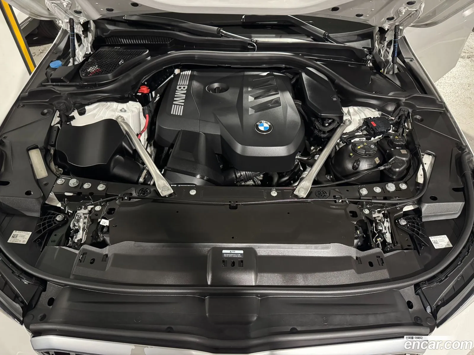 BMW 5 Series 2023 — 11