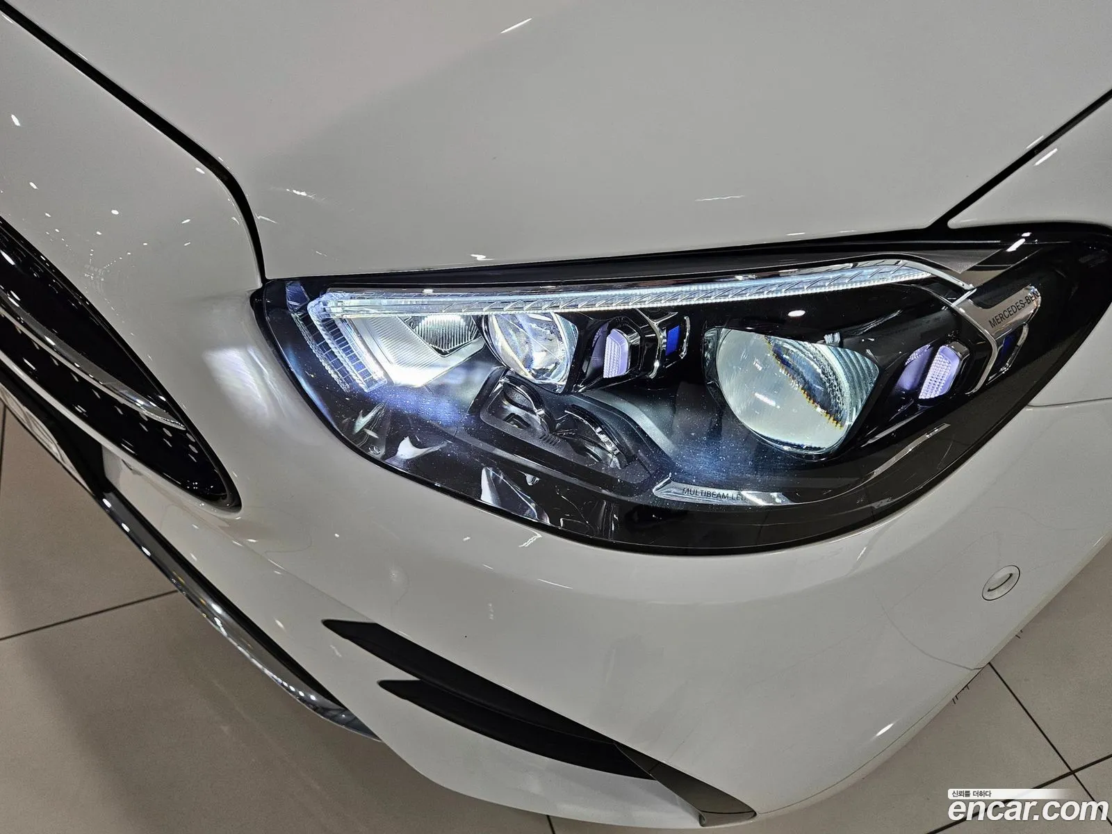 Mercedes-Benz E-Class W213 2022 — 19
