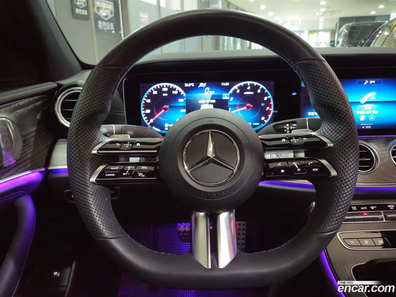 Mercedes-Benz E-Class W213 2022 — 18