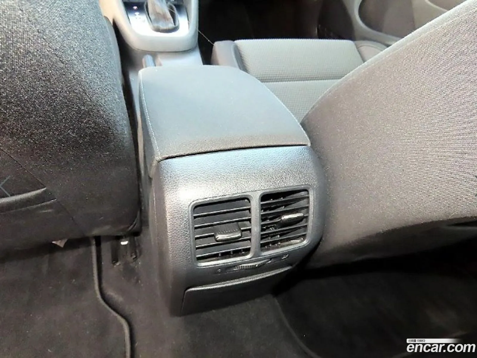Volkswagen Golf 6th Gen 2012 — 6