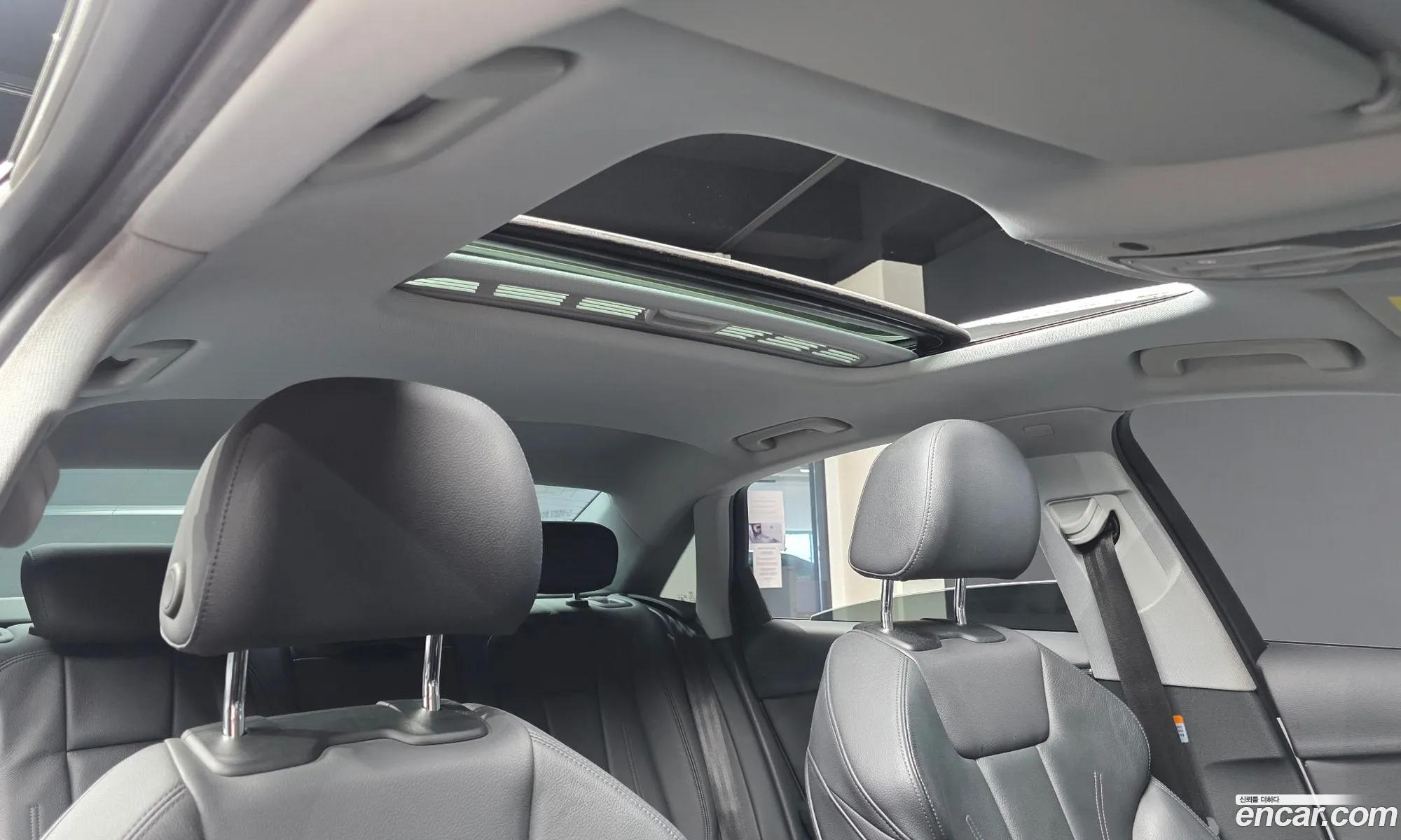 Audi A4 2018 WAUZZZF41JA186944 — 16