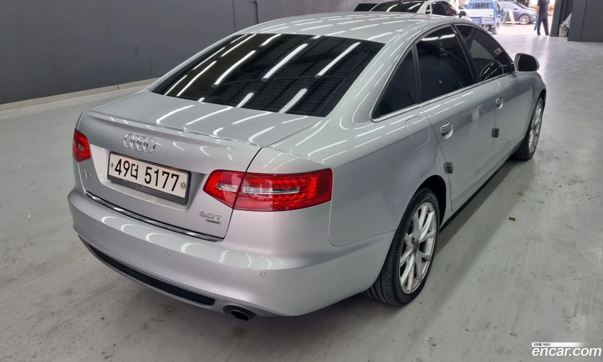 Audi A6 2010 — 13
