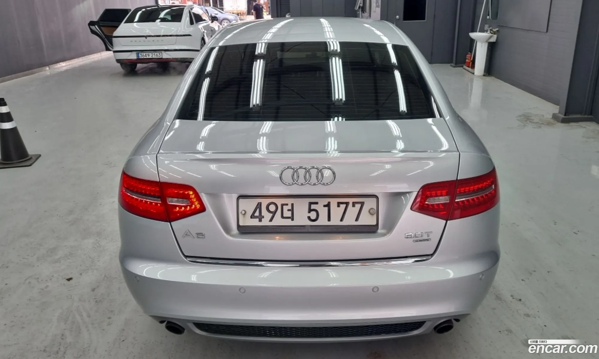 Audi A6 2010 — 16