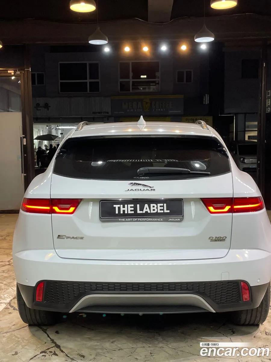 Jaguar E-Pace 2019 — 12