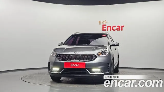 Kia Niro 2017 — 2
