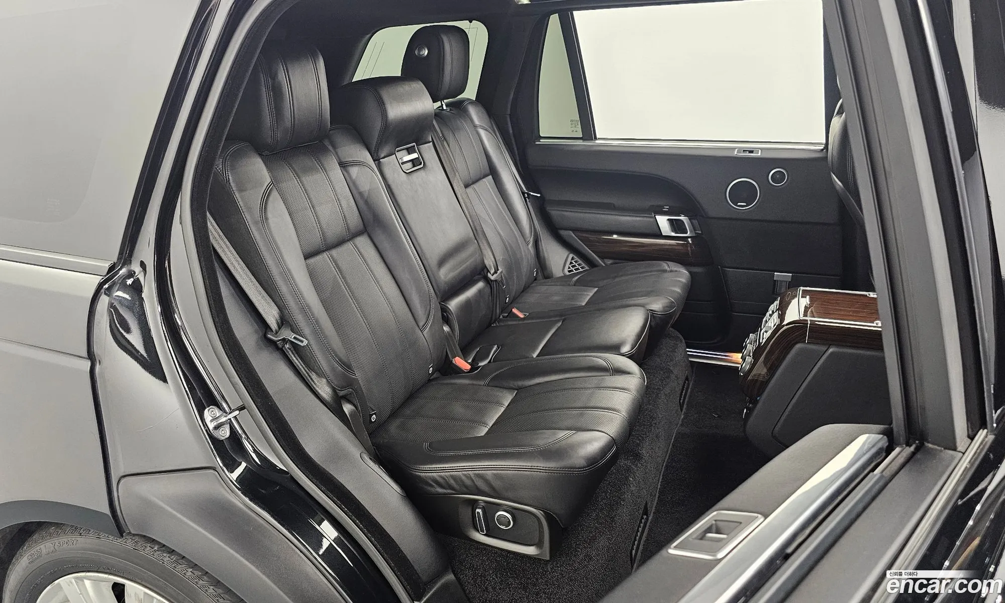 Land Rover Range Rover 2016 SALGS3EF1GA304605 — 18