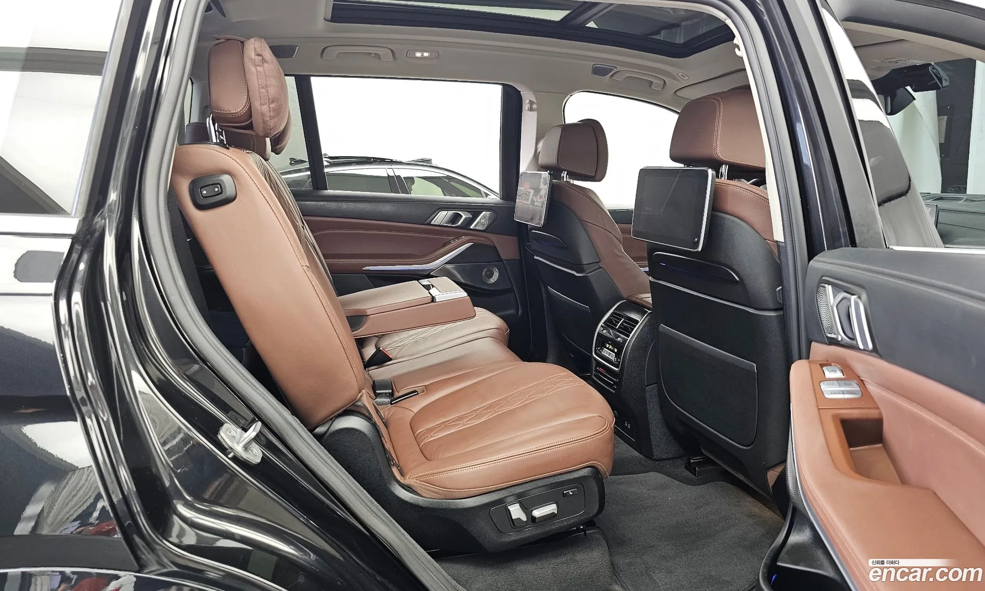 BMW X7 2021 — 11