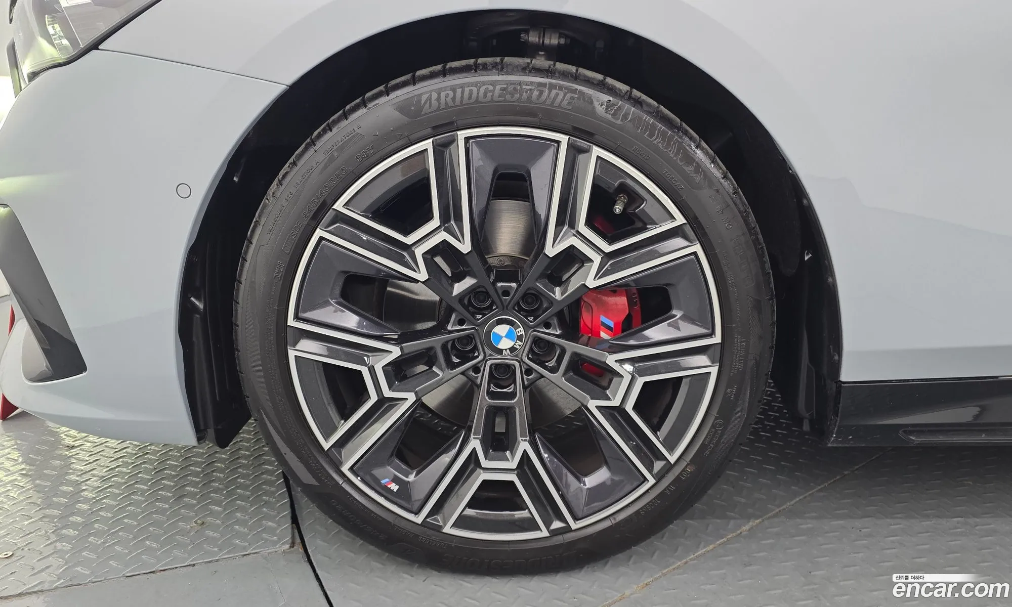 BMW 5 Series 2025 — 5