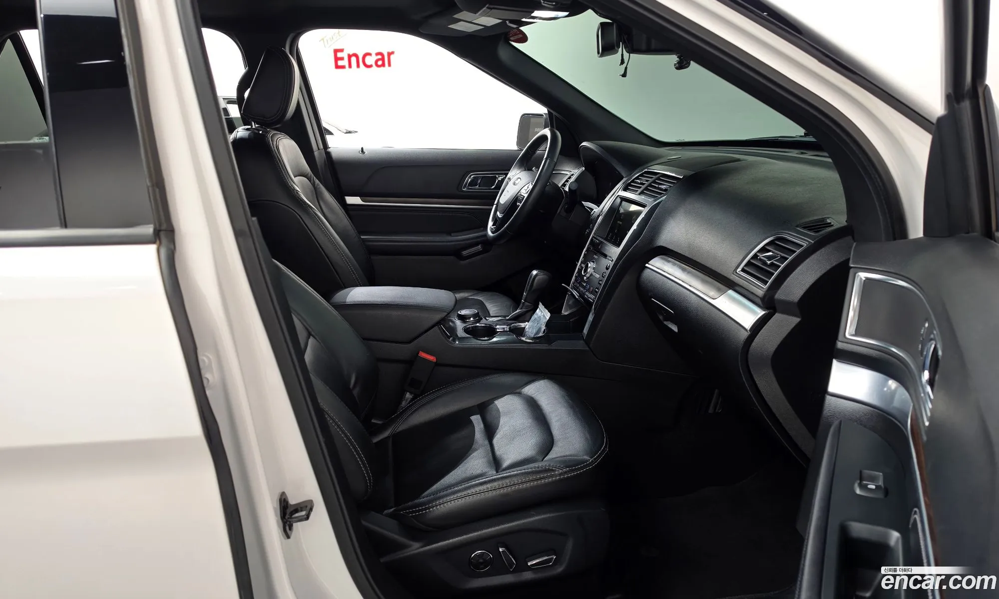 Ford Explorer 2018 — 2