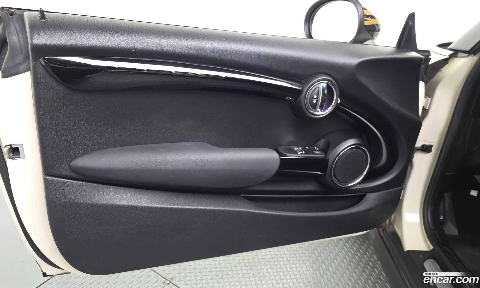 Mini Cooper D 2016 — 24