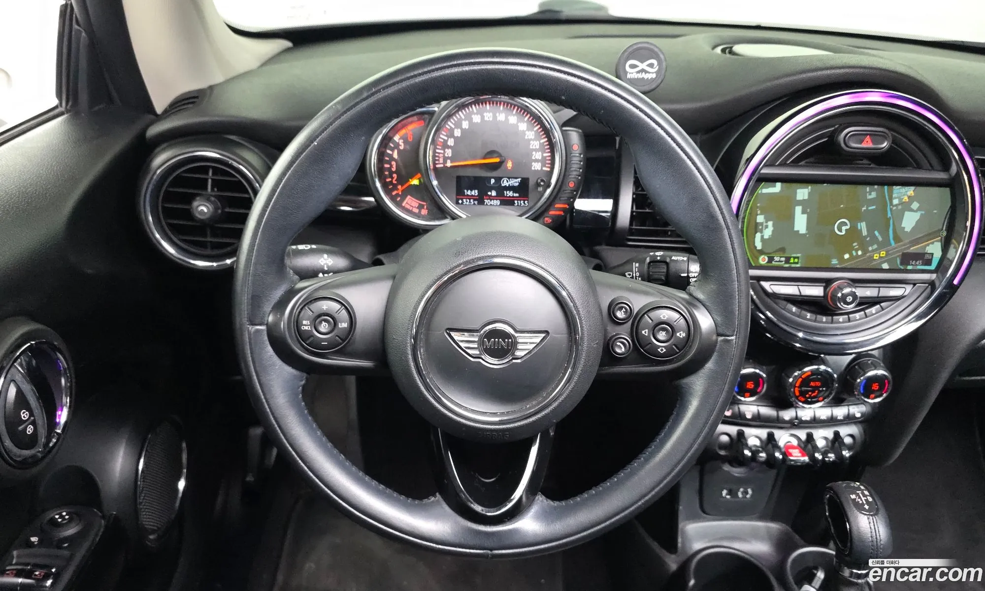 Mini Cooper D 2016 — 5