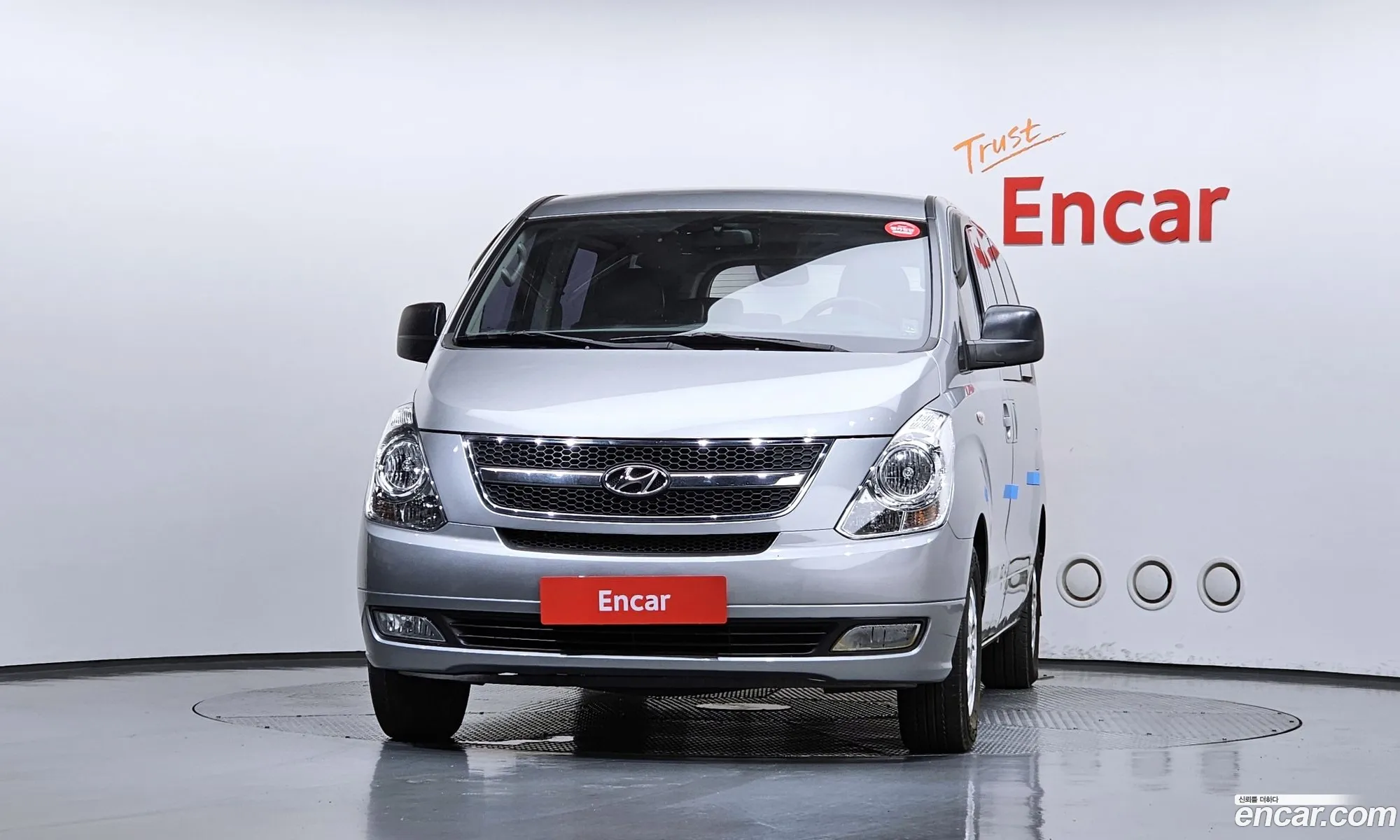 Hyundai Grand Starex 2012 — 2