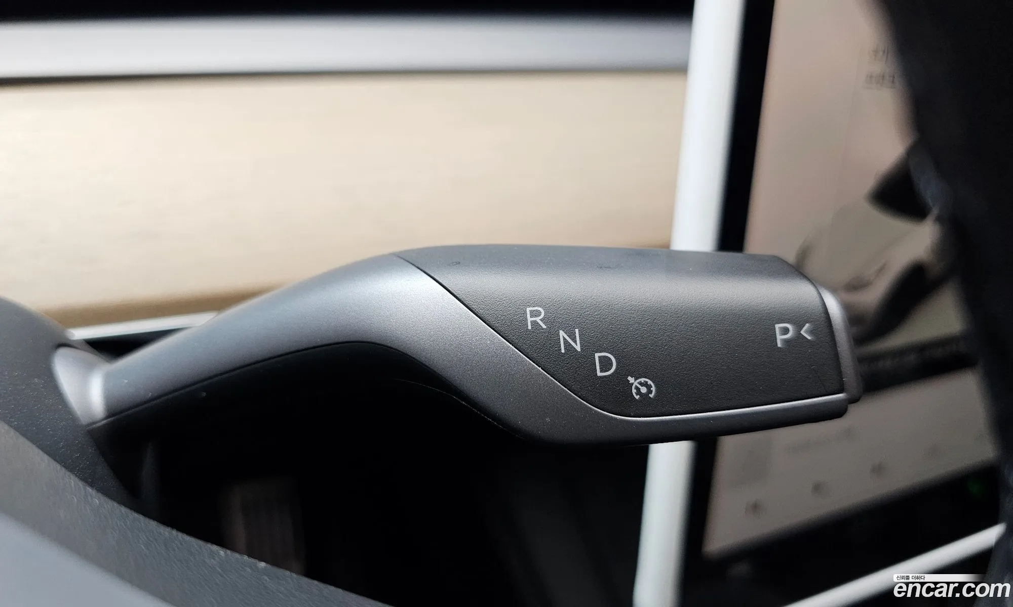 Tesla Model Y 2024 LRWYGCFS3RC562976 — 12