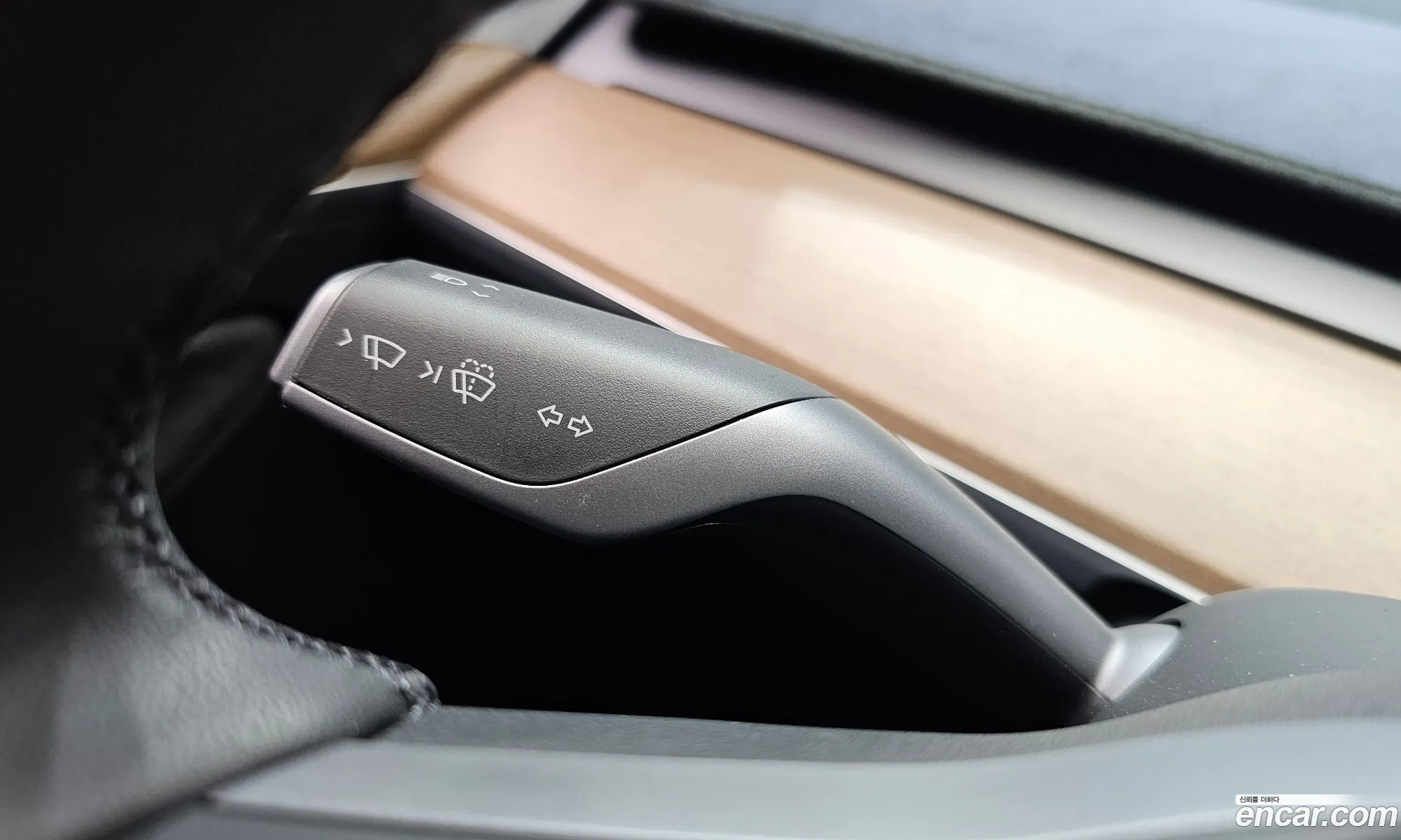 Tesla Model Y 2024 LRWYGCFS3RC562976 — 23
