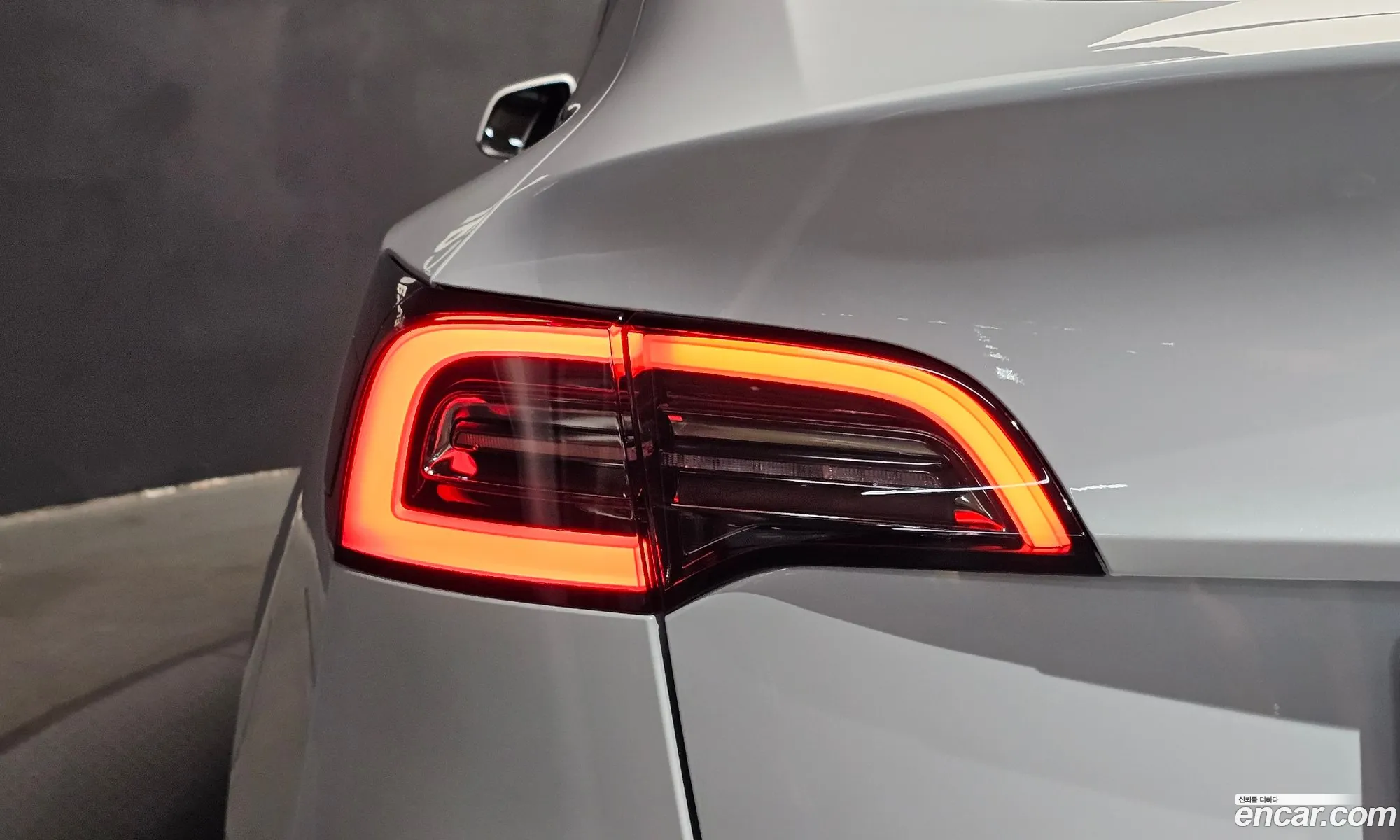 Tesla Model Y 2024 LRWYGCFS3RC562976 — 11