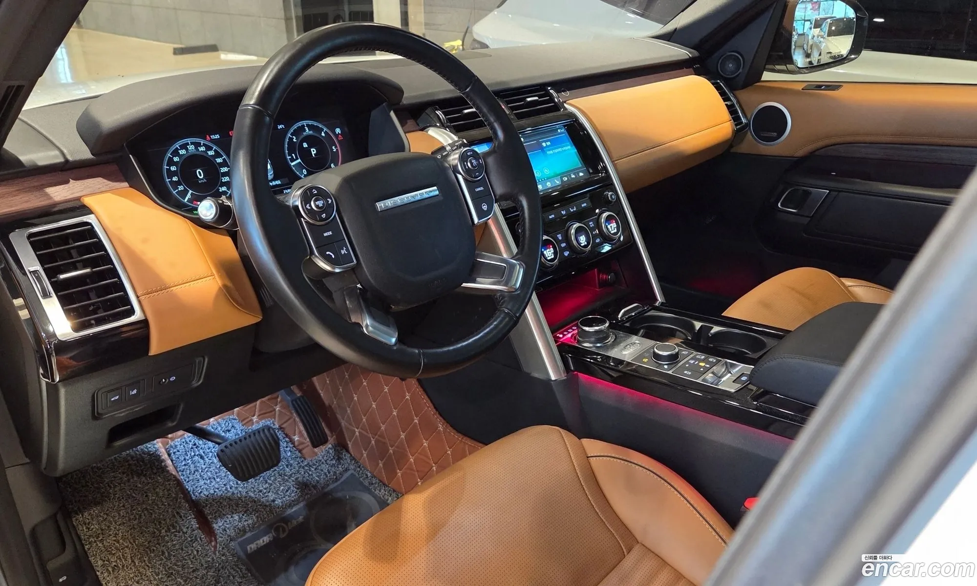 Land Rover Discovery 5 2018 — 12