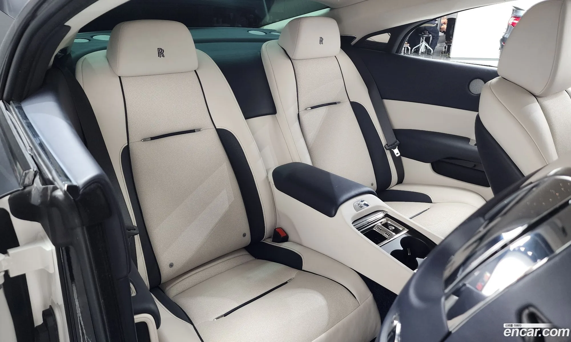 Rolls-Royce Wraith 2017 SCA665C00HUX80885 — 20