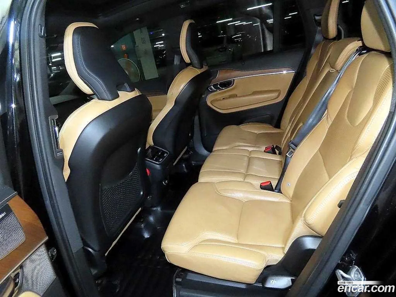 Volvo XC90 2019 — 12
