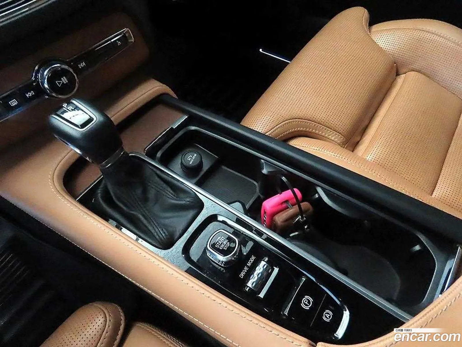 Volvo XC90 2019 — 13