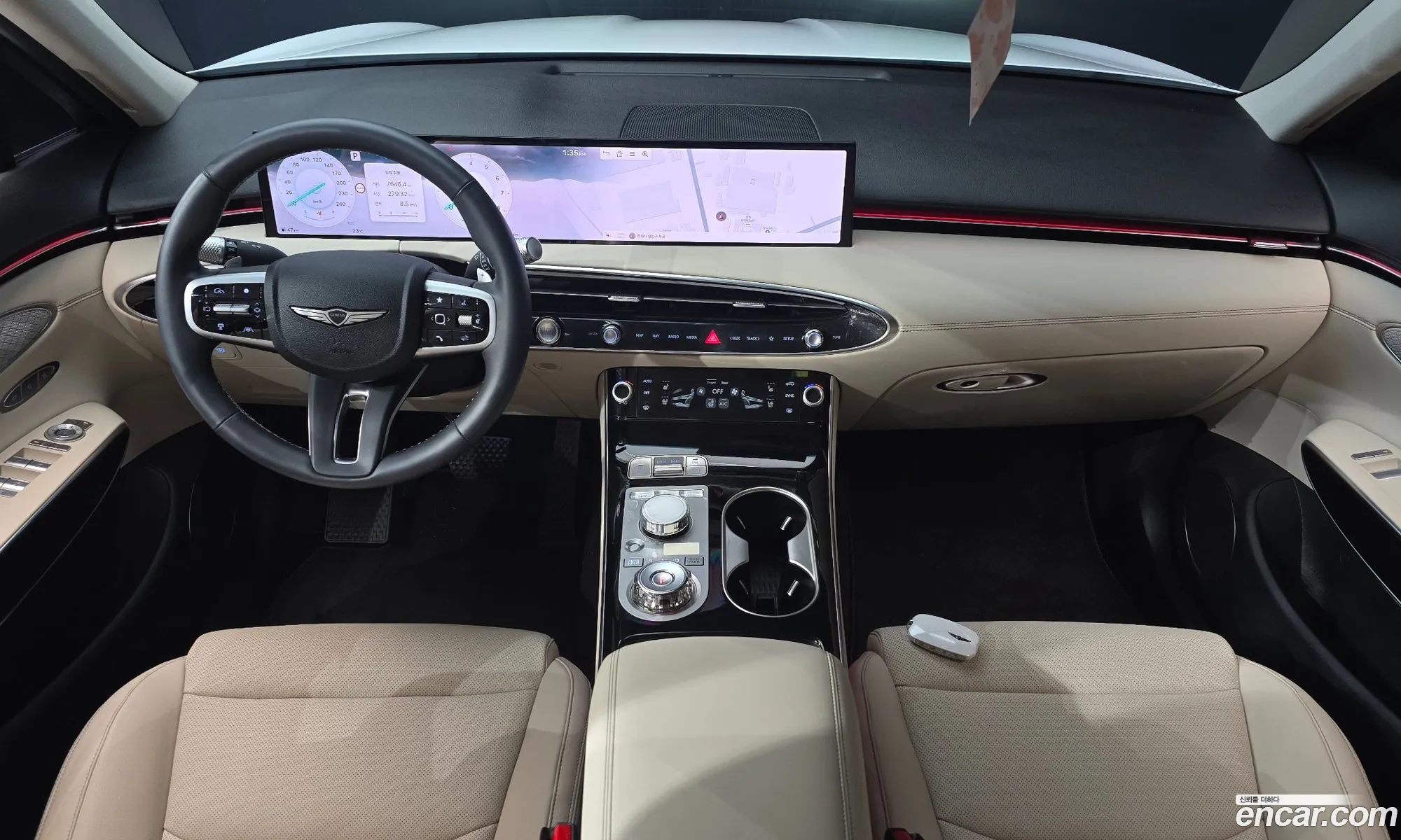 Genesis GV70 2025 — 4