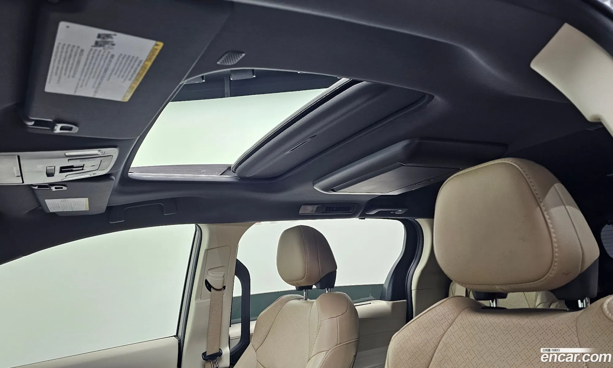 Toyota Sienna 2021 5TDGRKEC — 17