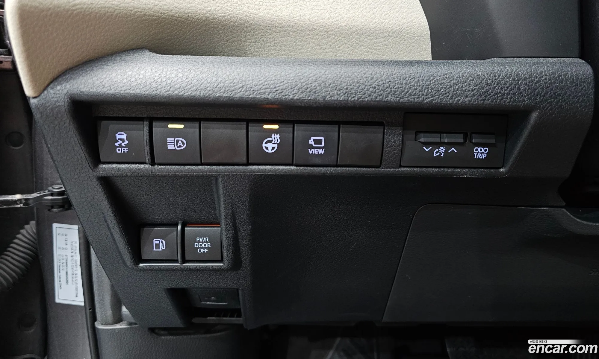 Toyota Sienna 2021 5TDGRKEC — 18