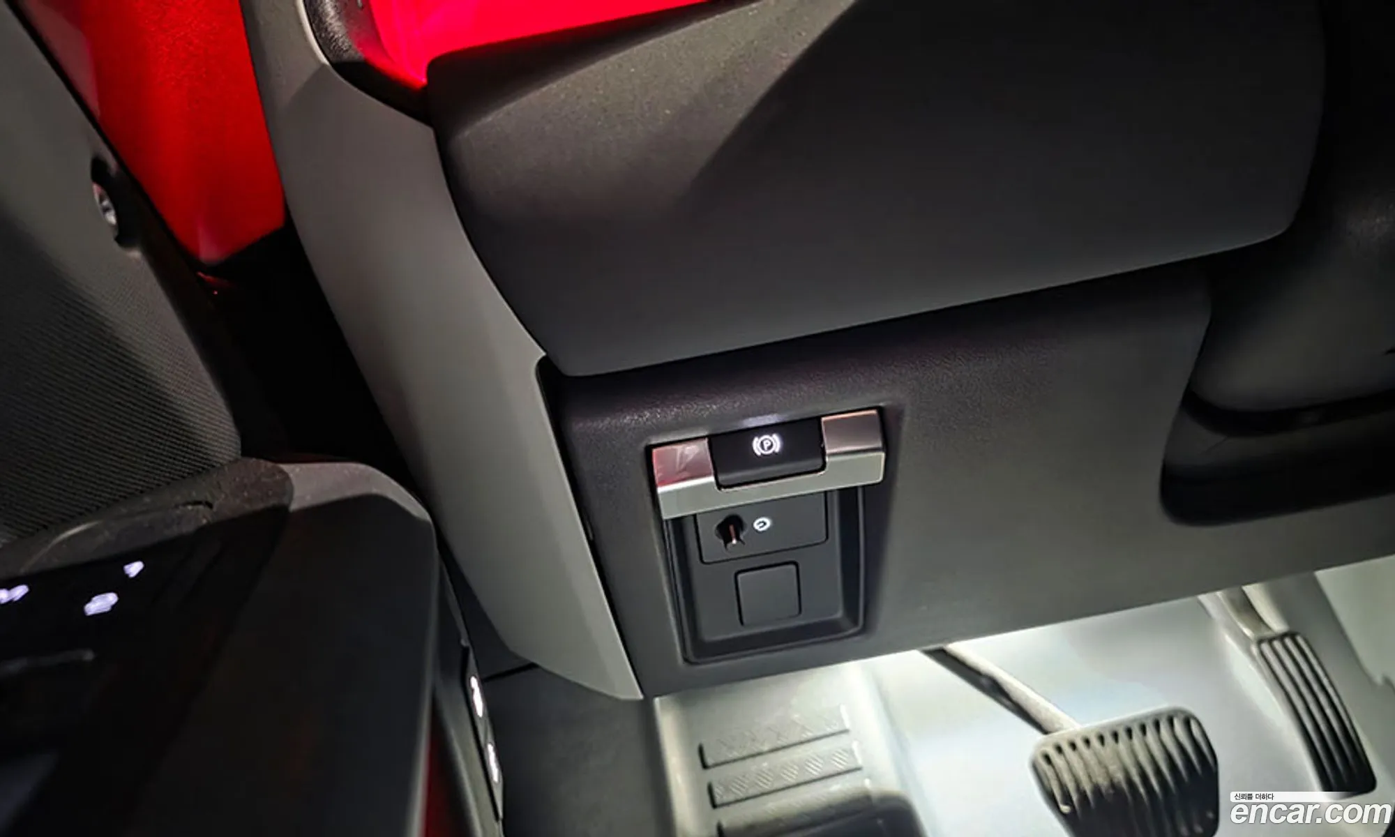 Land Rover Defender 2025 — 17