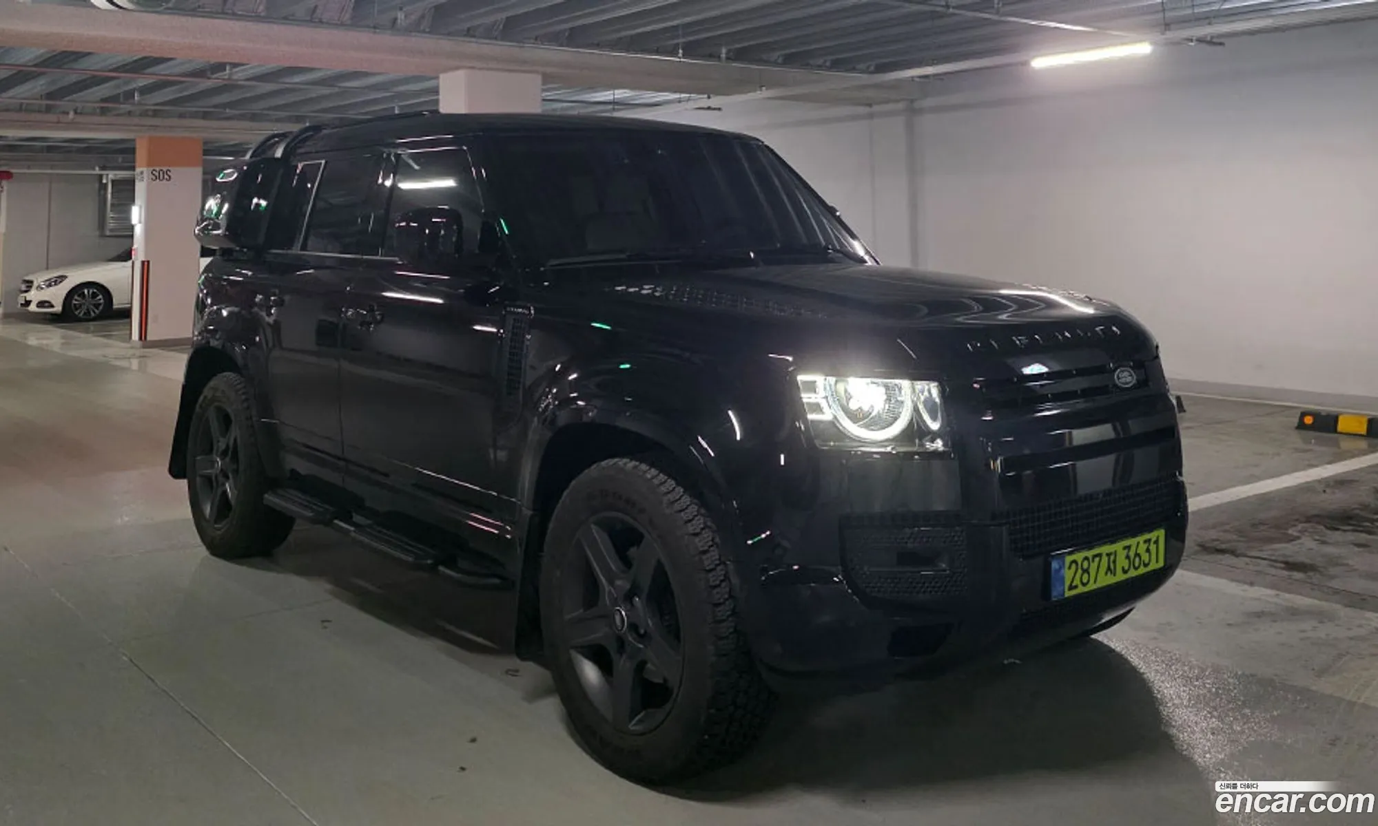 Land Rover Defender 2025 — 14