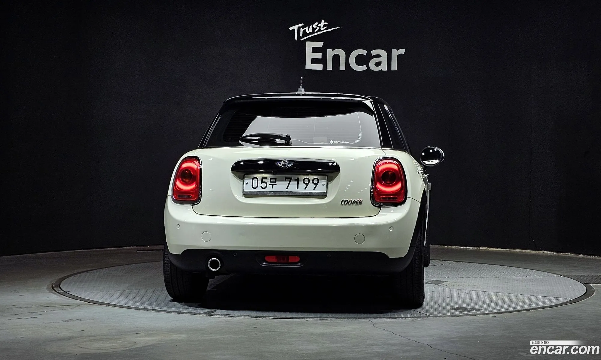 Mini Cooper 2017 — 11