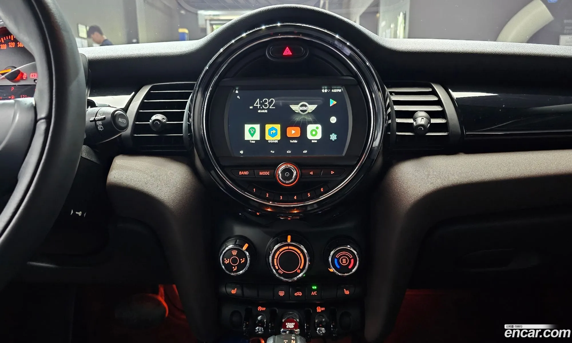 Mini Cooper 2017 — 18