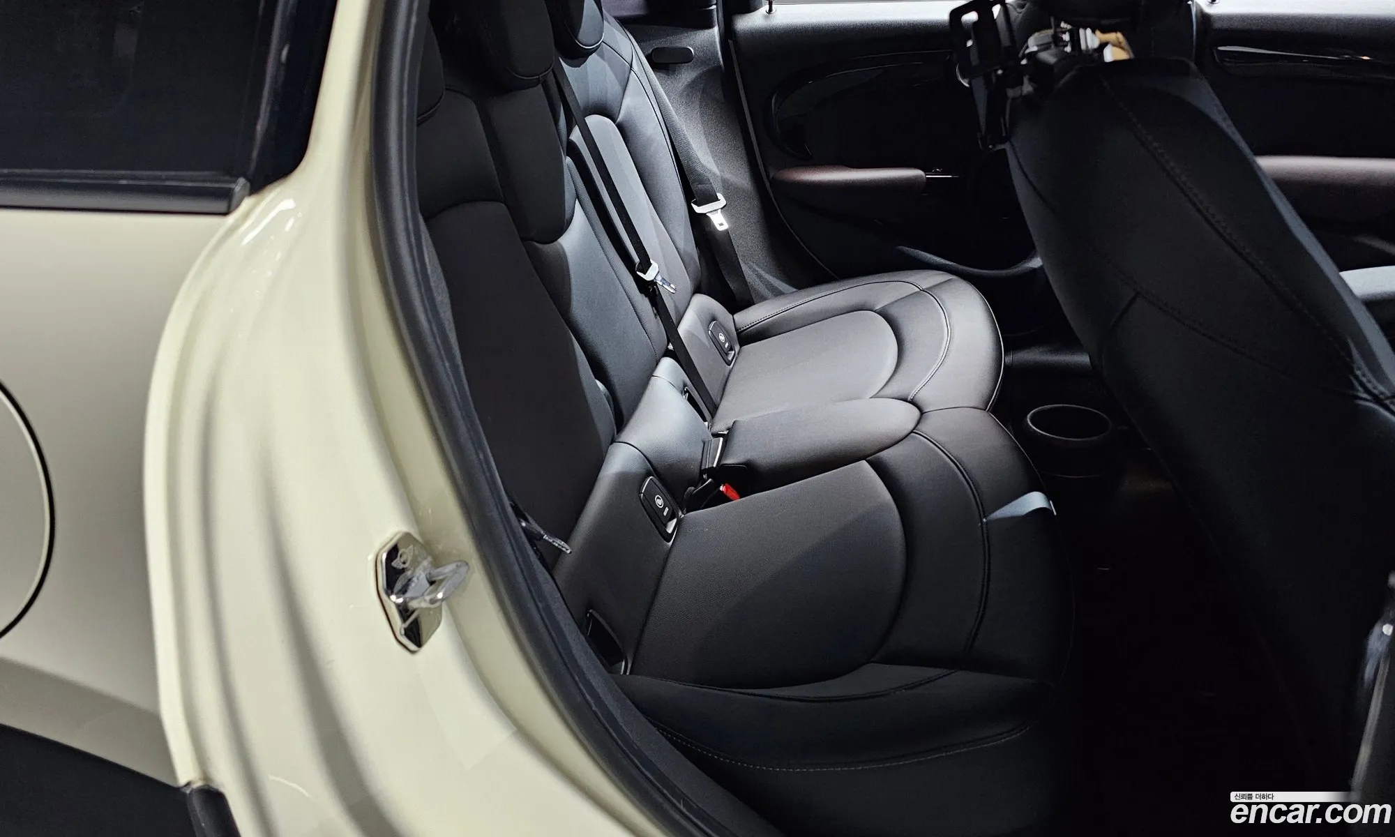 Mini Cooper 2017 — 13