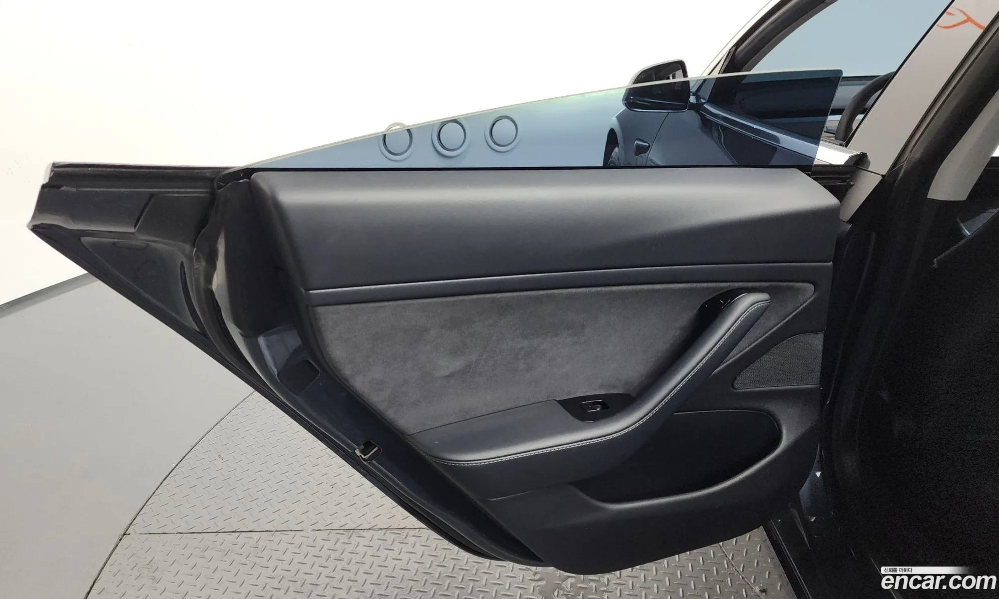 Tesla Model 3 2020 — 14