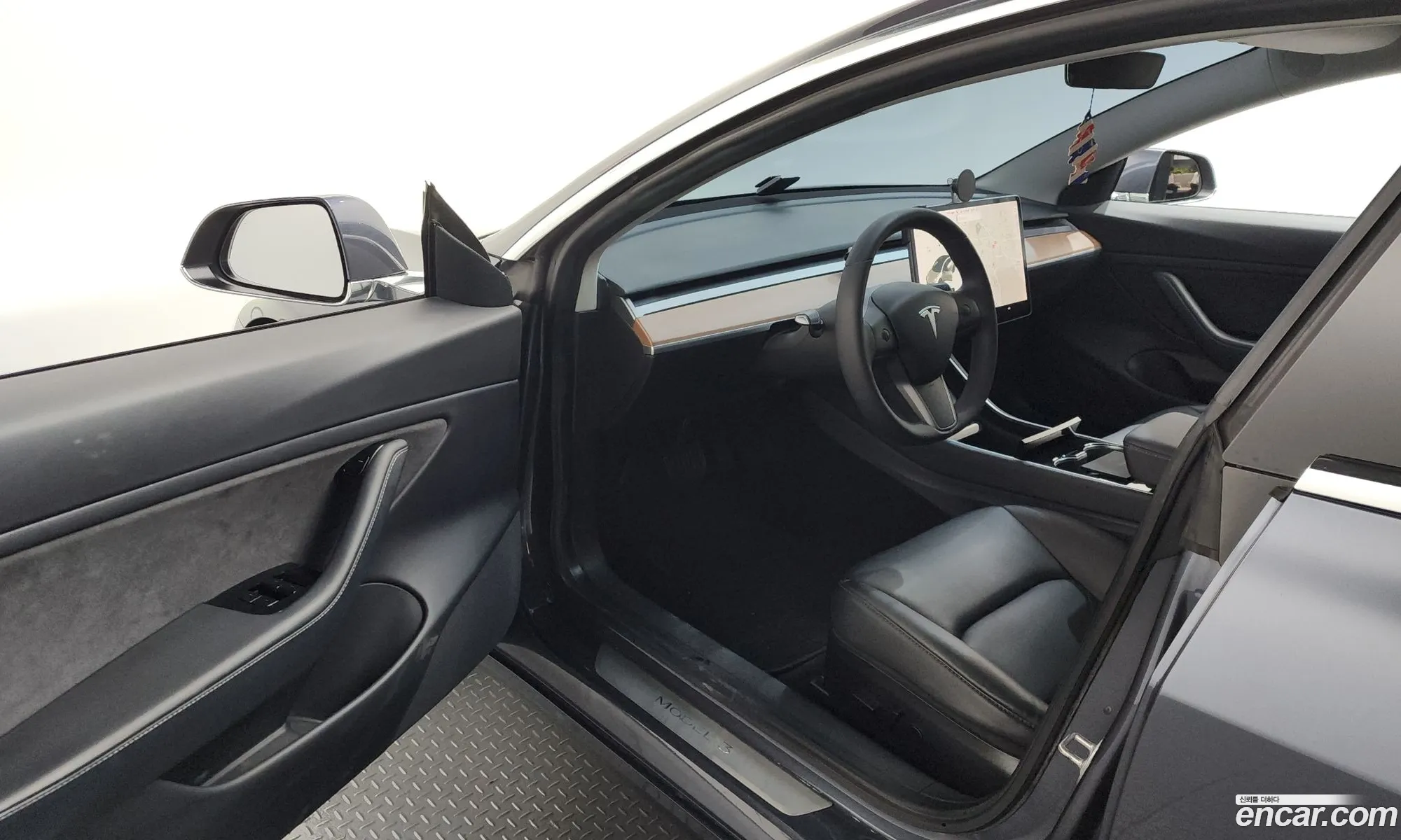 Tesla Model 3 2020 — 21