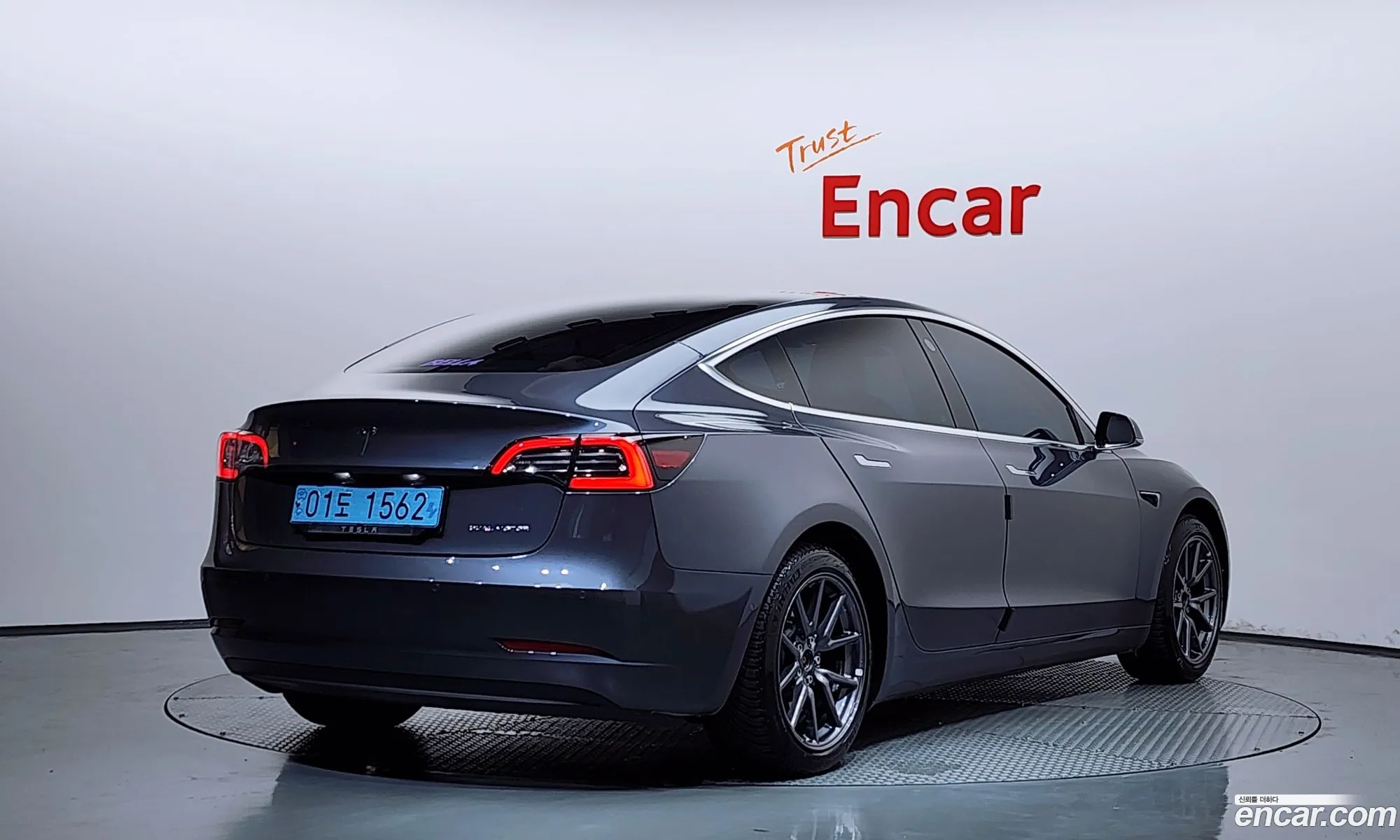 Tesla Model 3 2020 — 12