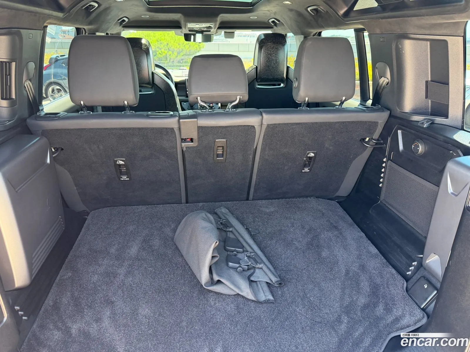 Land Rover Defender 2025 — 7