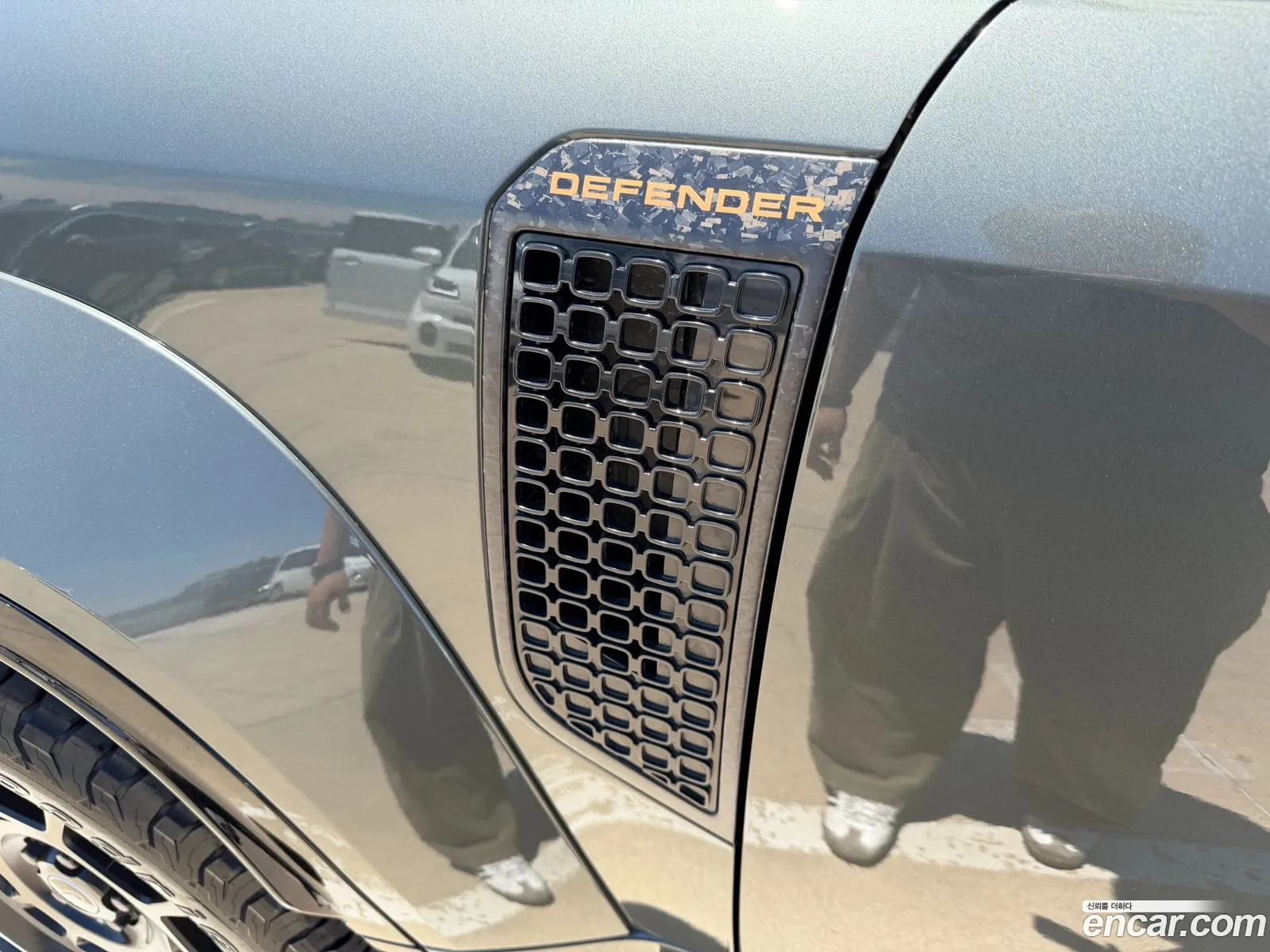 Land Rover Defender 2025 — 19