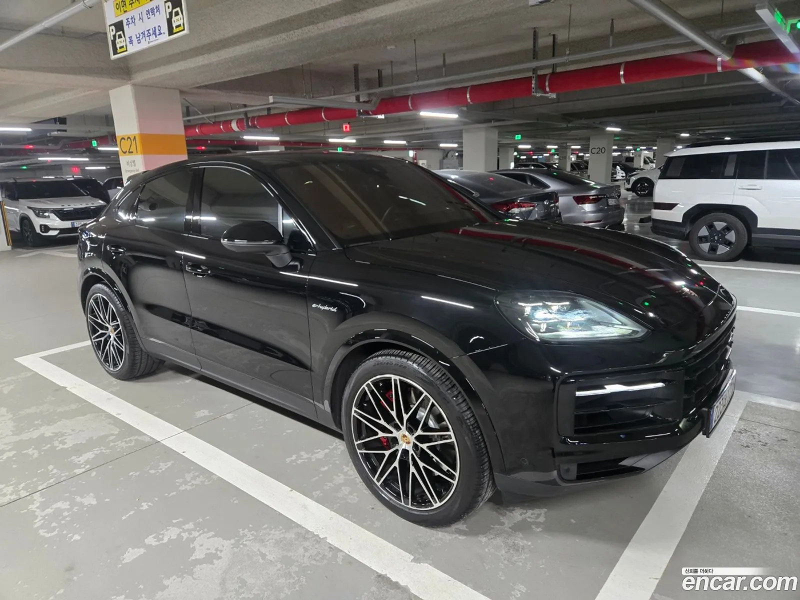 Porsche Cayenne 2025 — 8