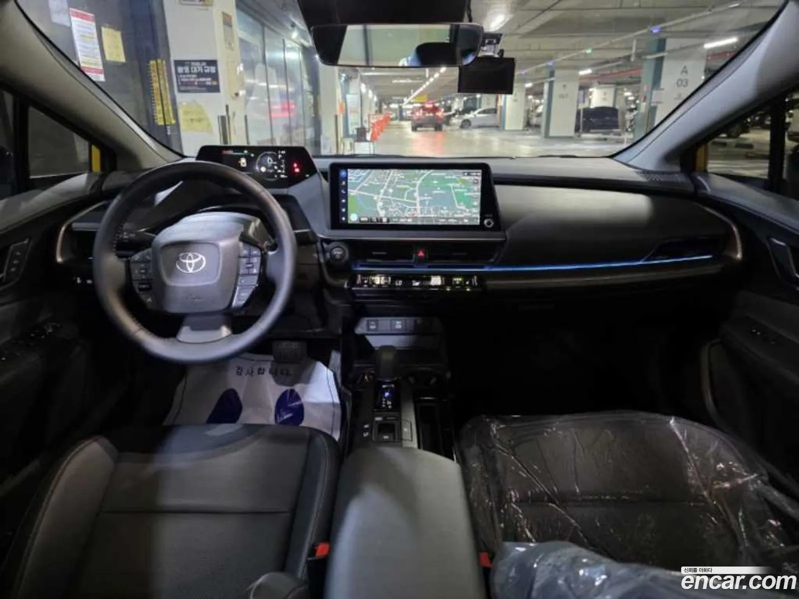 Toyota Prius 2026 — 17