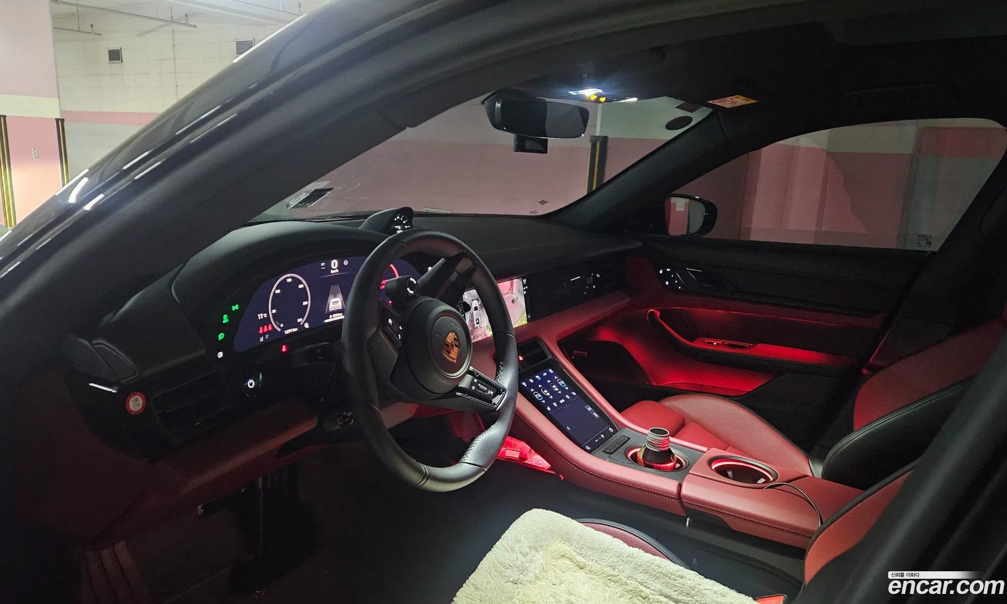 Porsche Taycan 2025 — 6