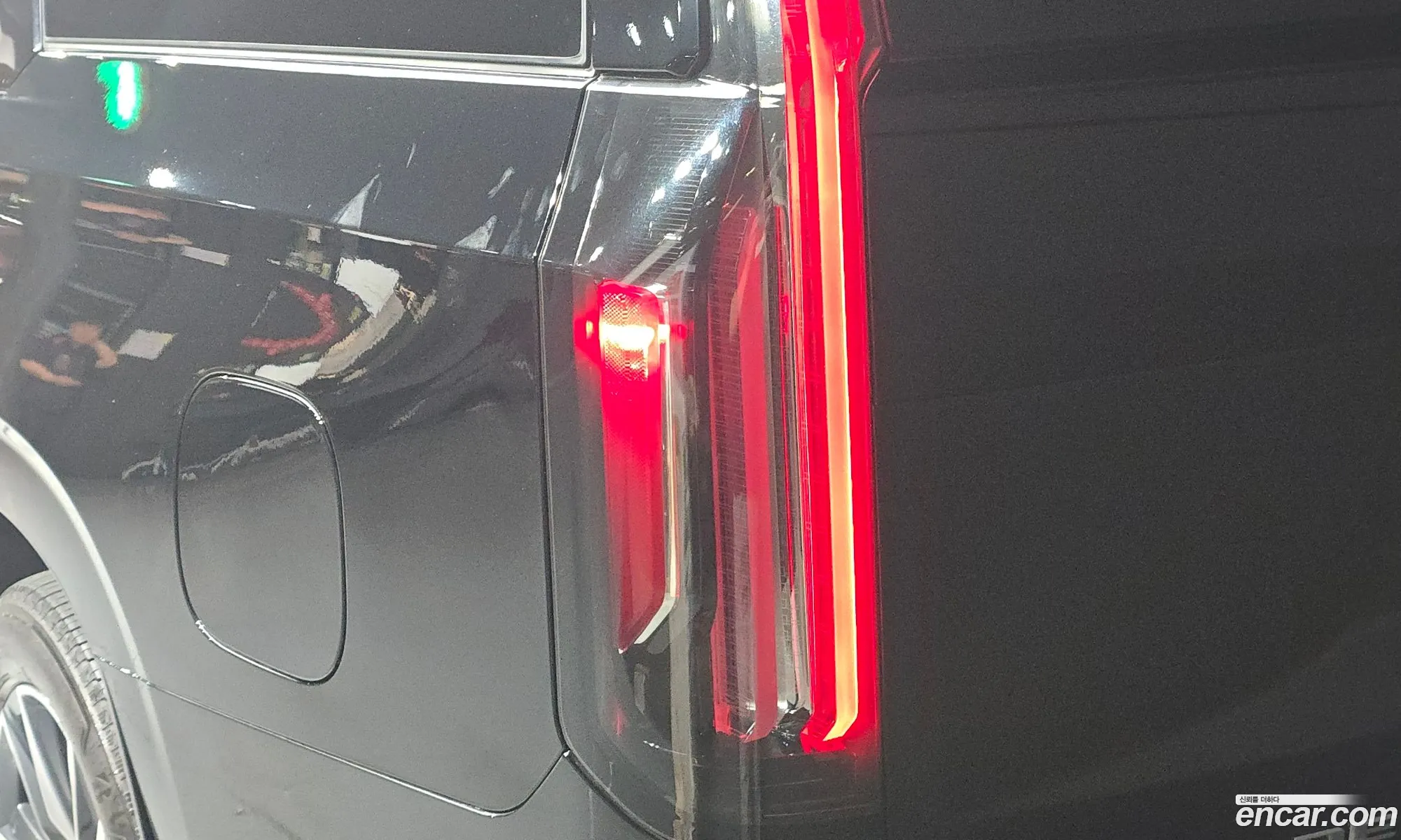 Cadillac Escalade 2023 — 23