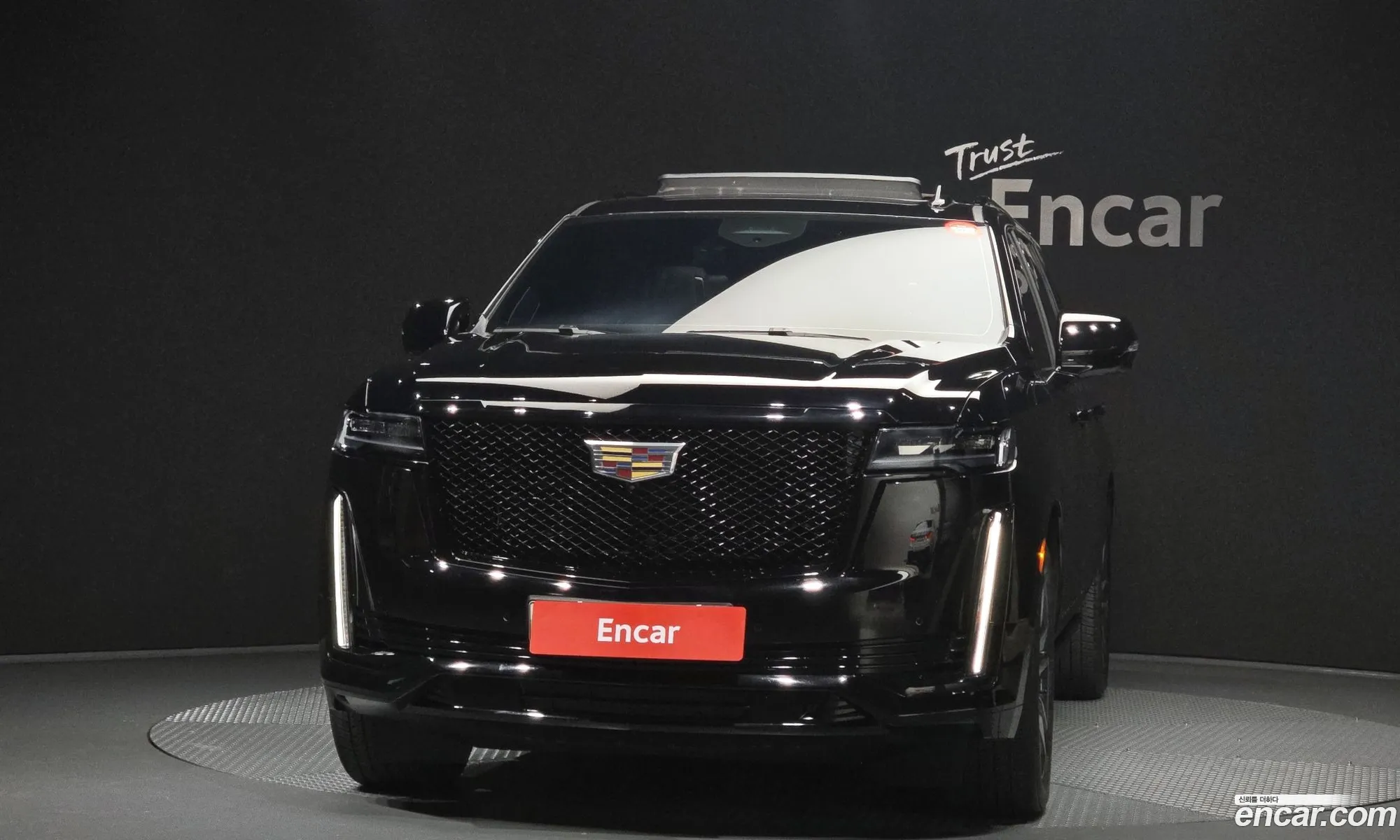 Cadillac Escalade 2023 — 24