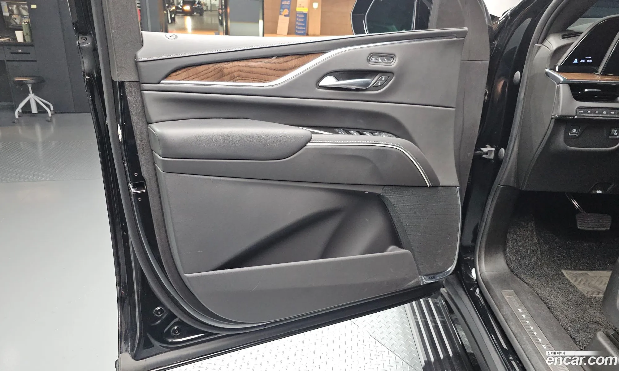 Cadillac Escalade 2023 — 7