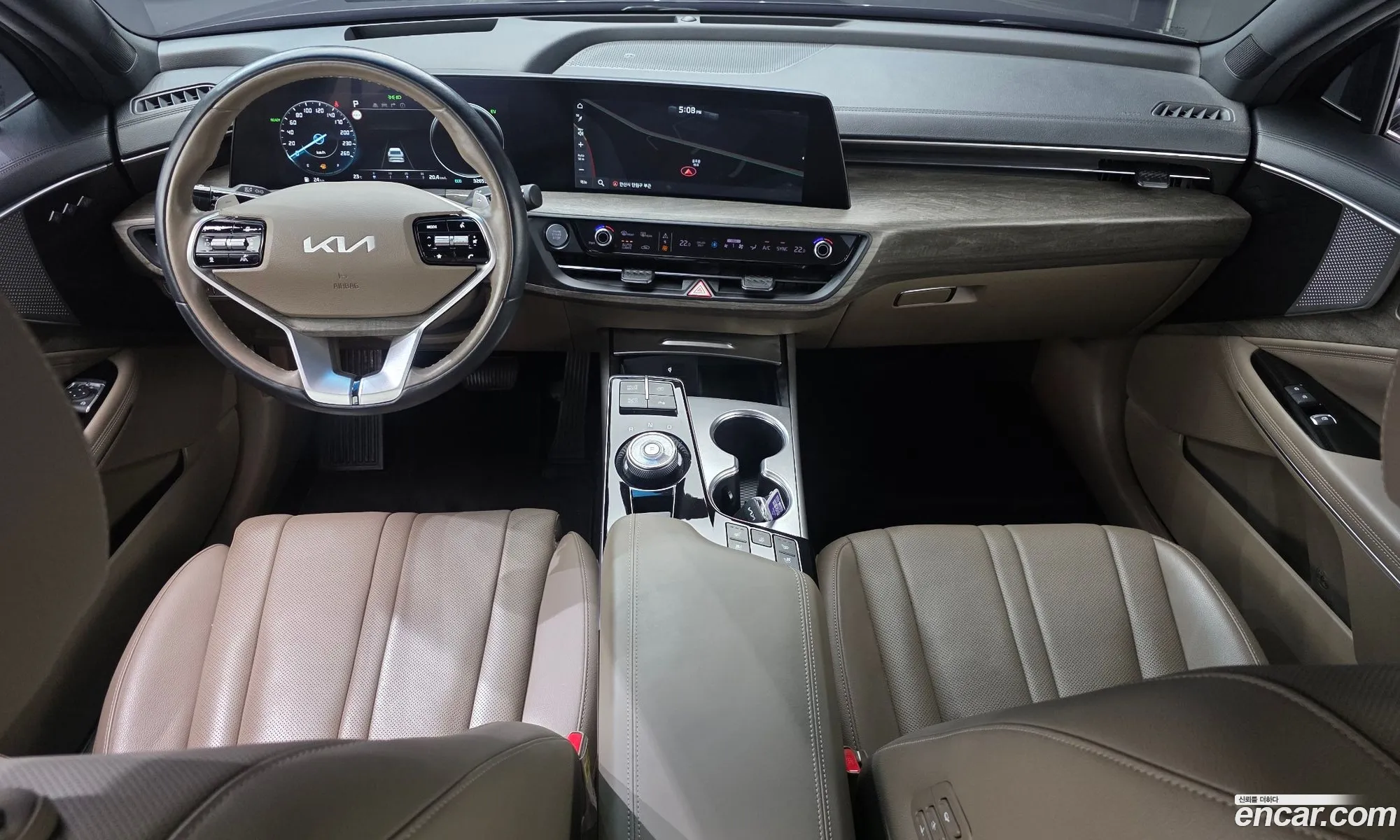 Kia K8 Hybrid 2022 — 4
